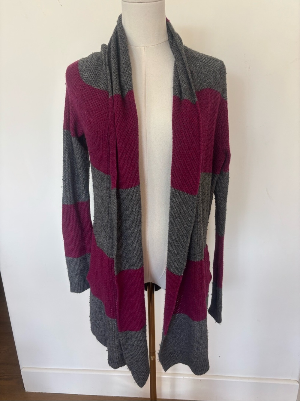 Splendid Gray and Magenta Striped Open-Front Cardigan